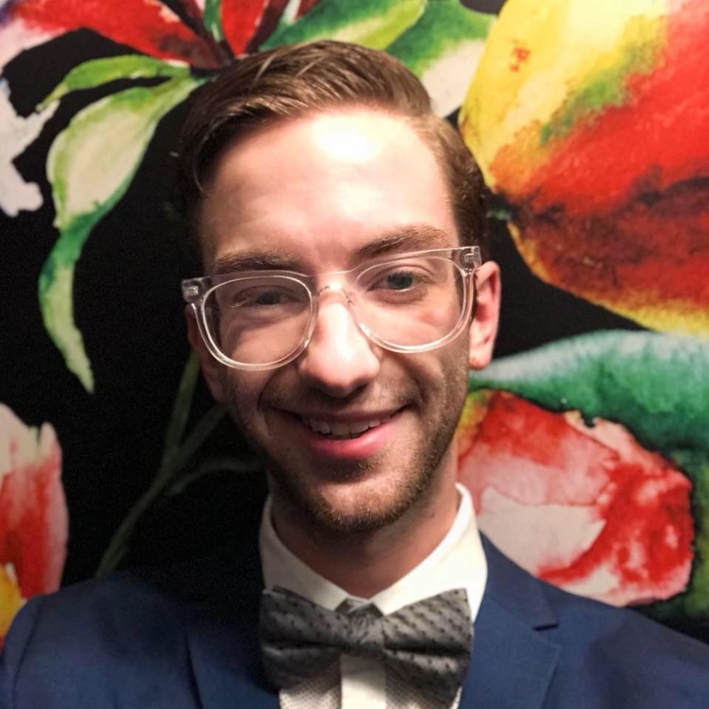 Meet your Posher, Whitt